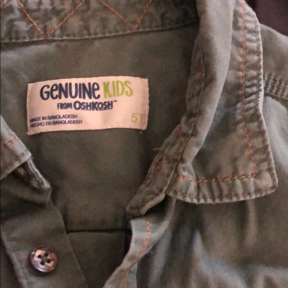 Button up - Picture 2 of 2